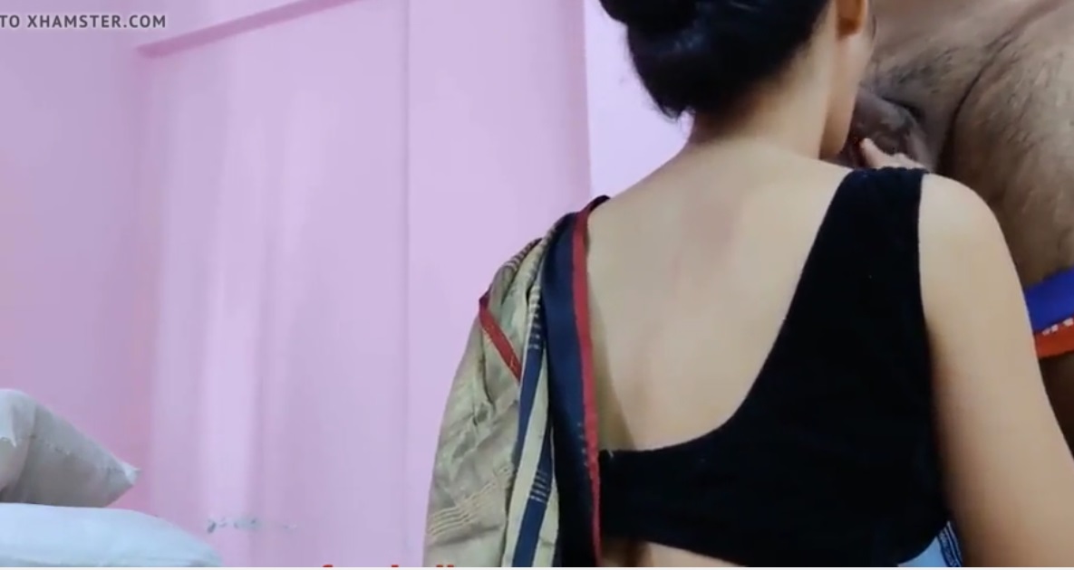 வெள்ளை அரபி குதிரை தமிழ் அண்ணி மண்டிபோட்டு ஊம்பும் HD வீடியோ