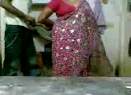 பழைய வீட்டில் வச்சு ஆண்டி ஓத்த வீடியோ