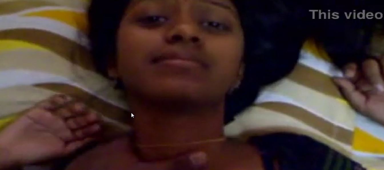 புதுச்சேரி பெண் காதலன் சுன்னி ஊம்பி விடுகிறாள்