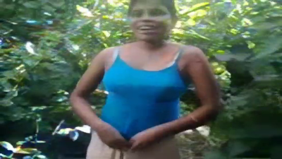மாளவிகா மாம்பழ தோப்பில் புண்டை ஓல்