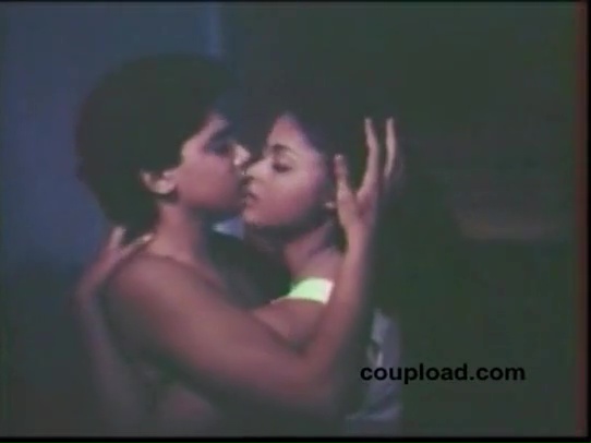 பழைய மல்லு செக்ஸ் மூவீஸ் சூப்பர் ஹிட் கிஸ் சீன்