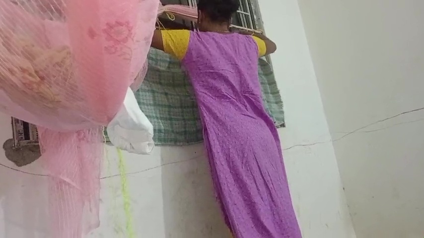 கிராமத்து ஆண்ட்டிக்கு இரவுநேர குத்து விழுந்தது