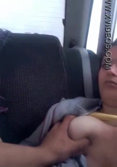 டீச்சரை காரில் முலை சப்பி மாணவன் செக்ஸ்