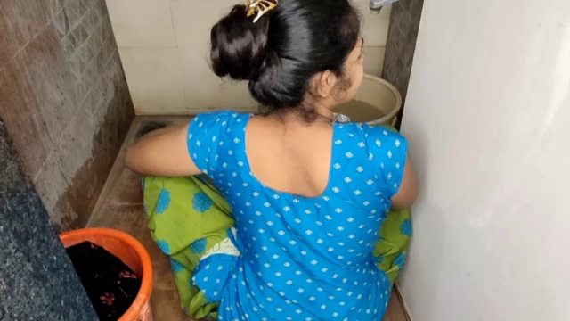 துணி துவைக்கும் அக்காவை படுக்கப்போட்டு ஓத்தேன்