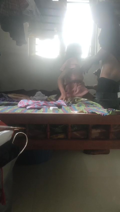 ஊம்பி விடுவதை போனில் ரெகார்ட் செய்தேன்